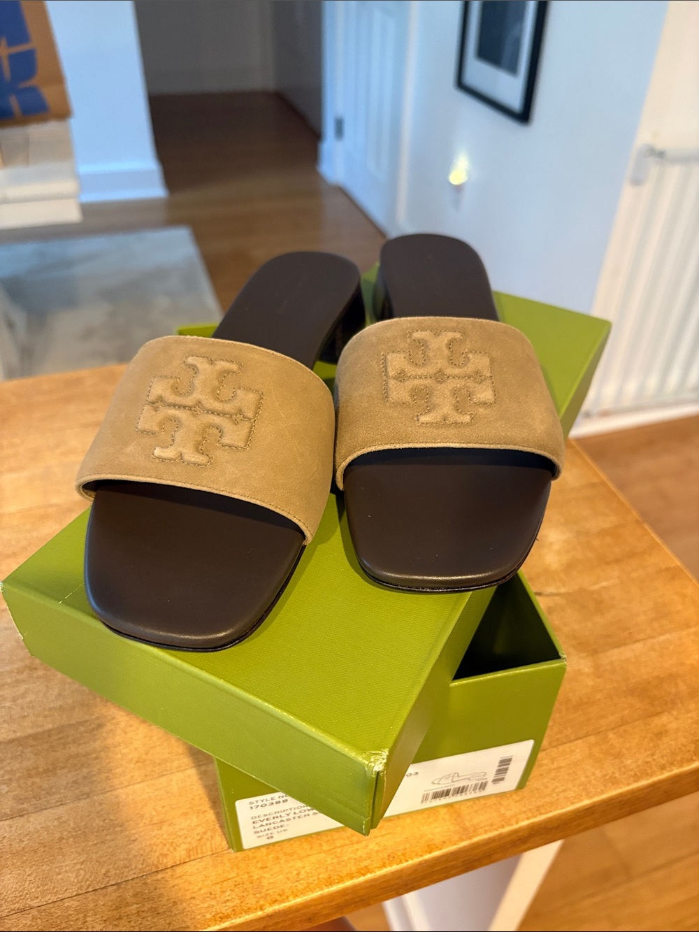 Tory Burch sandle